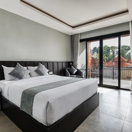 Djenek Seminyak Hotel